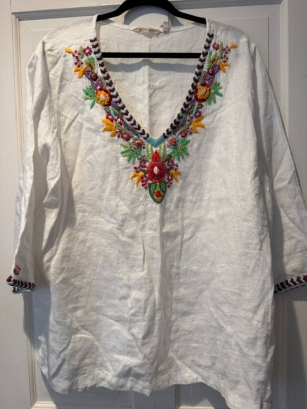 Soft Surroundings White 100% Linen V-Neck with Floral Embroidered Details Sz 3X
